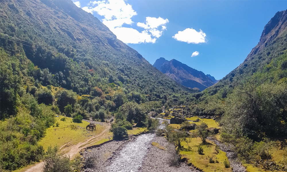 alt="Mountain landscape in Peru on the Lares Trek hike"
