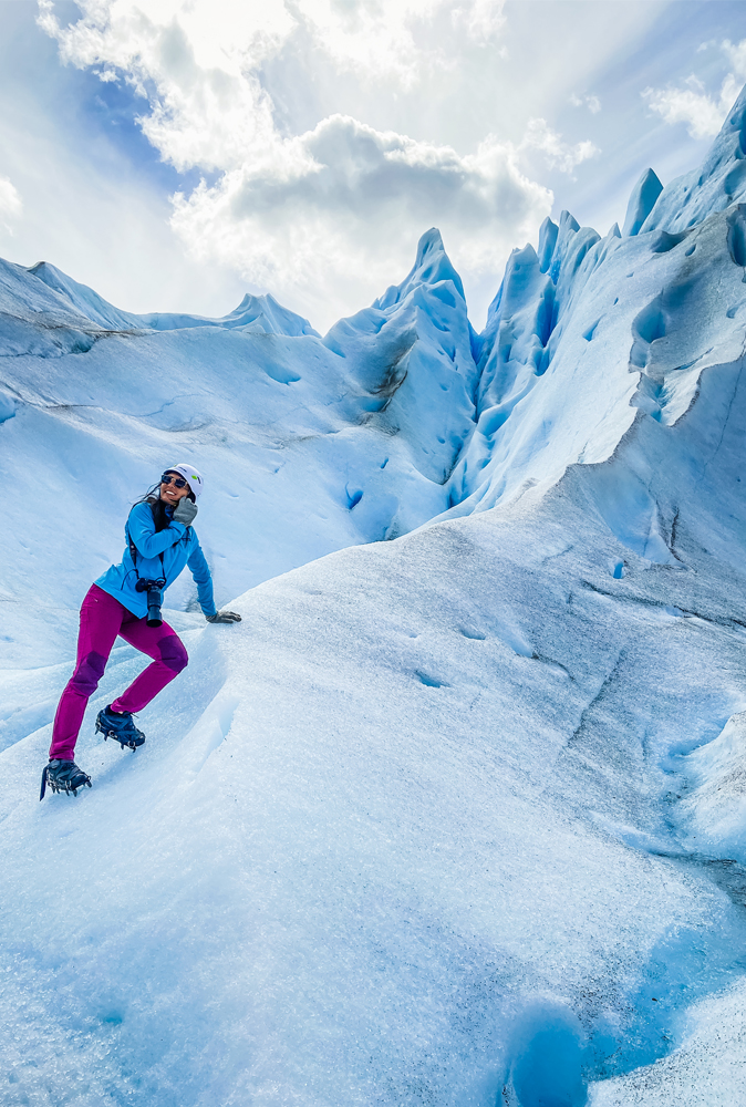 alt=“paper-pelicans-perito-moreno-ice-trekking”