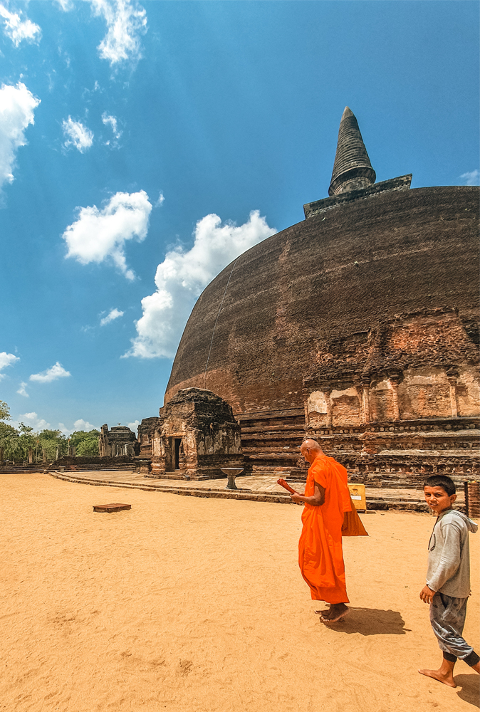 alt=“polonnaruwa-historical-site”